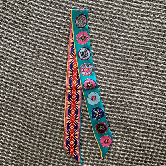 Twilly for handbags 👜 orange Blue tribal reverse pattern - Picture 2 of 3